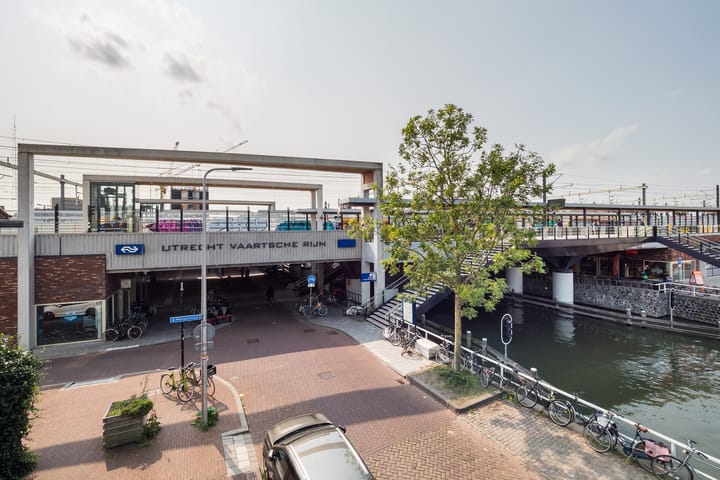 Photo 47 of Broeder Alarmstraat 87