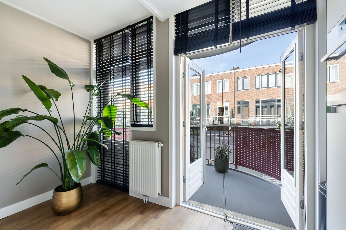 Foto 10 van Nieuwravenstraat 15-BS