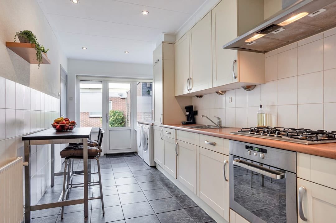 Foto 11 van Kamerlingh Onnesplein 25