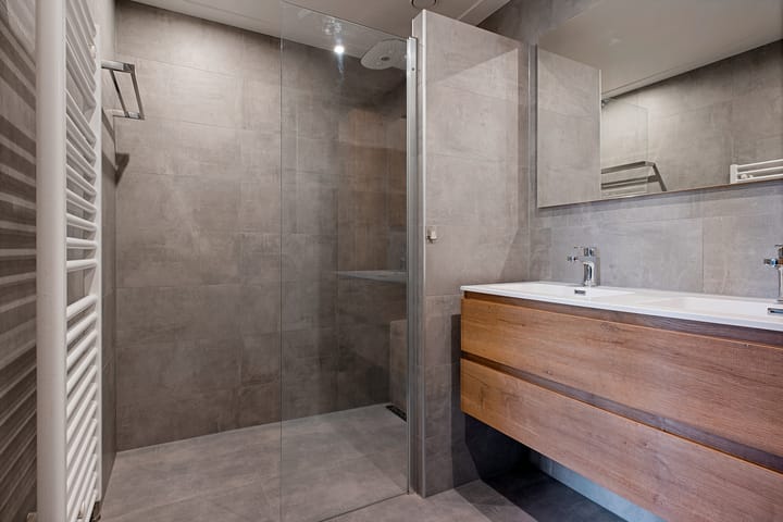 Photo 14 of Logger 16