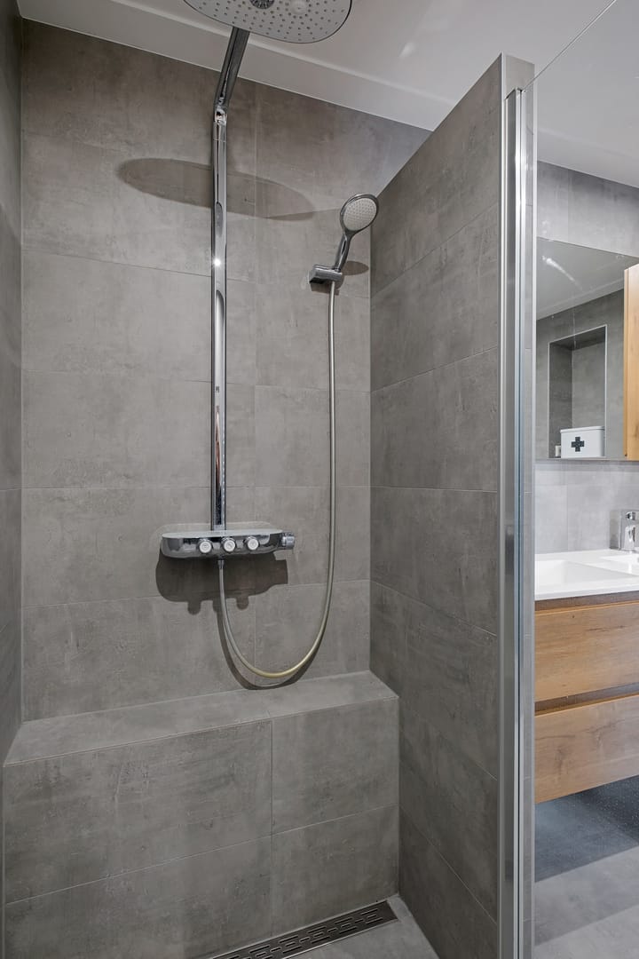 Photo 17 of Logger 16