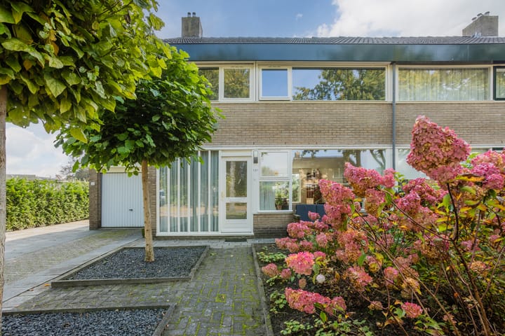 Foto 1 van Van Emstweg 11