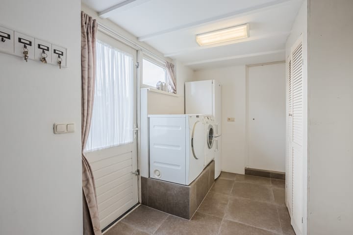 Foto 12 van Van Emstweg 11