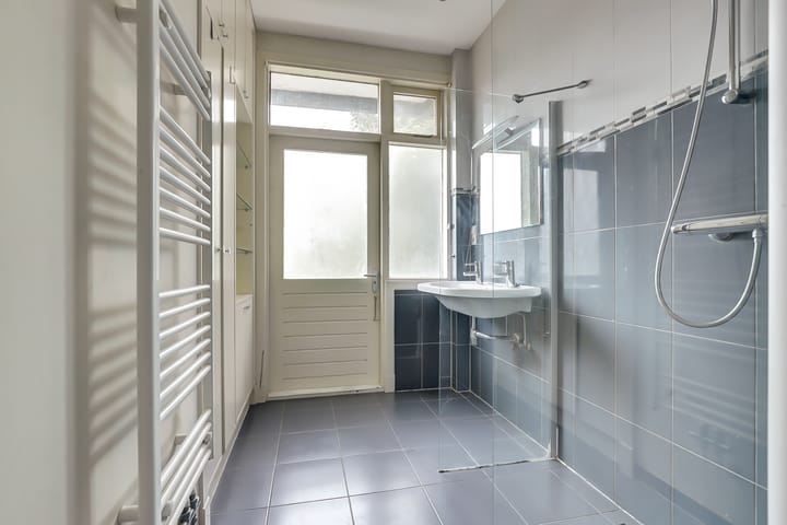 Foto 22 van van Naeltwijckstraat 94