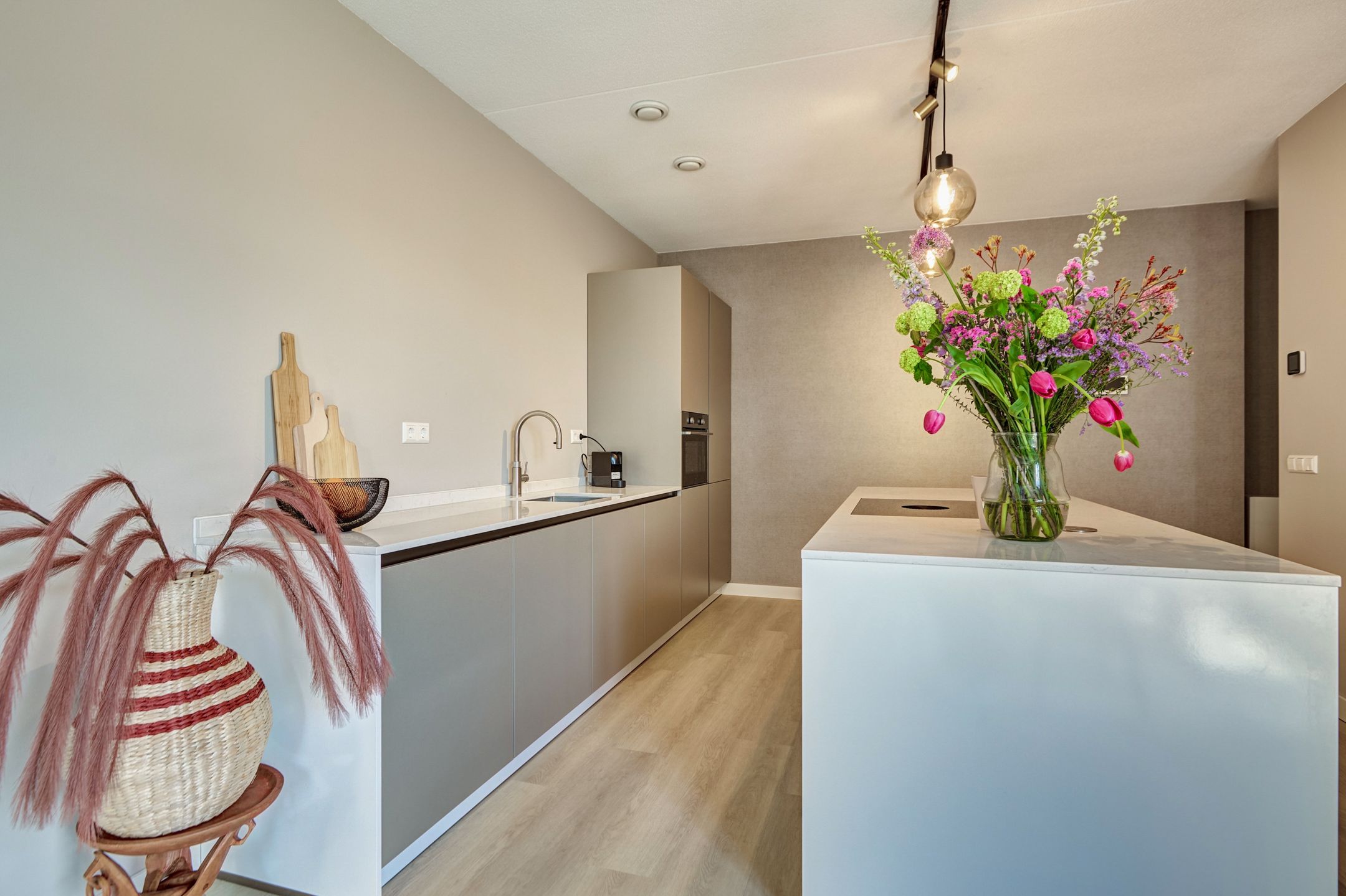 Photo 12 of Claes van Ruyvenstraat 6-A2