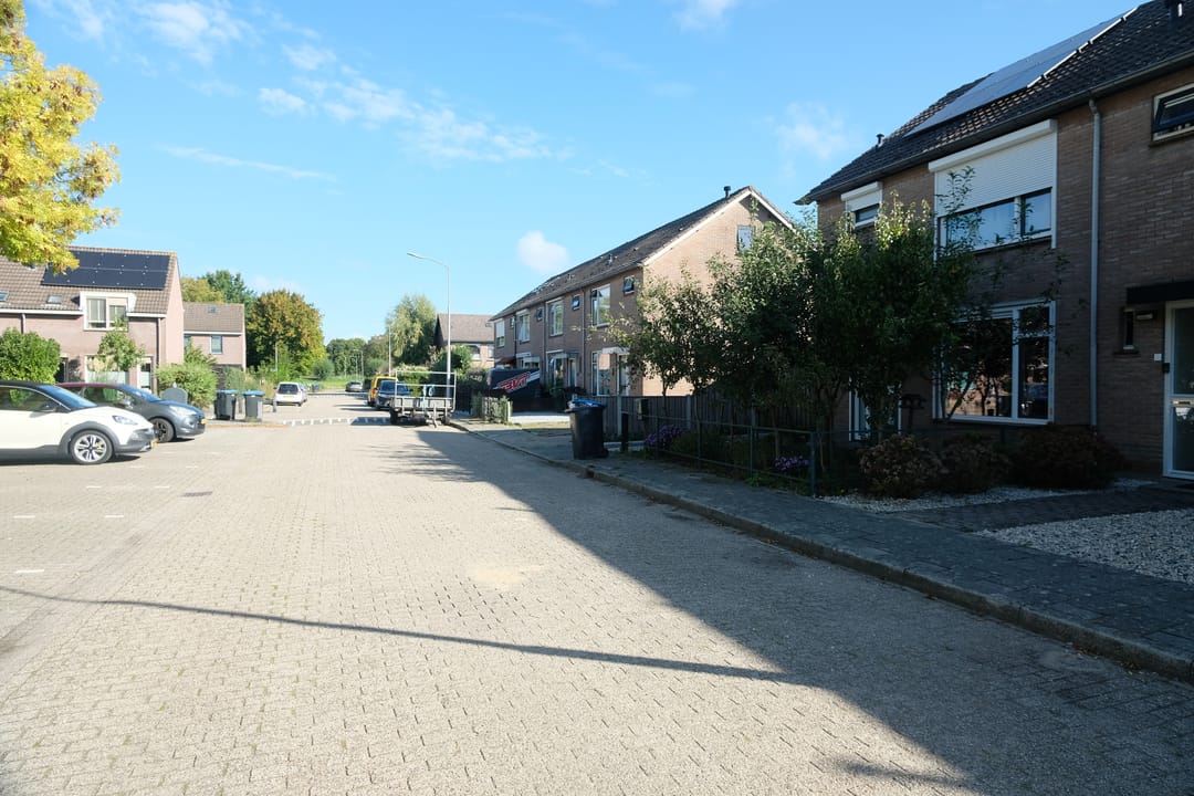 Photo 16 of Lingestraat 7