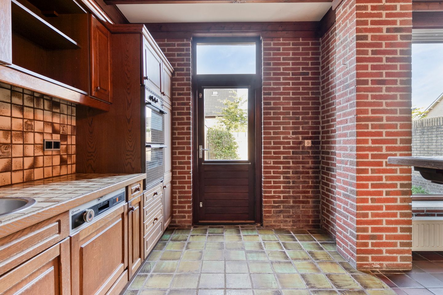 Foto 10 van Schilderstraat 8