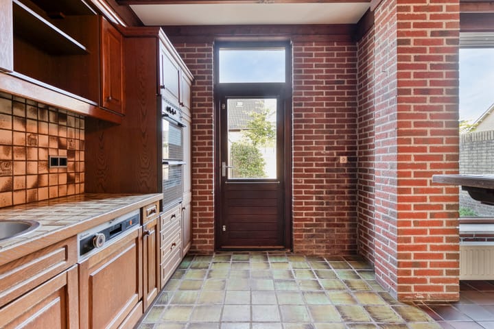 Foto 10 van Schilderstraat 8