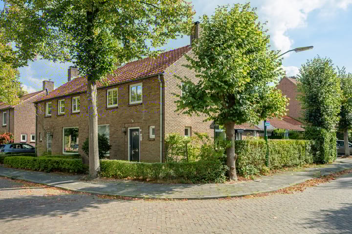 Foto 6 van Bladerstraat 18