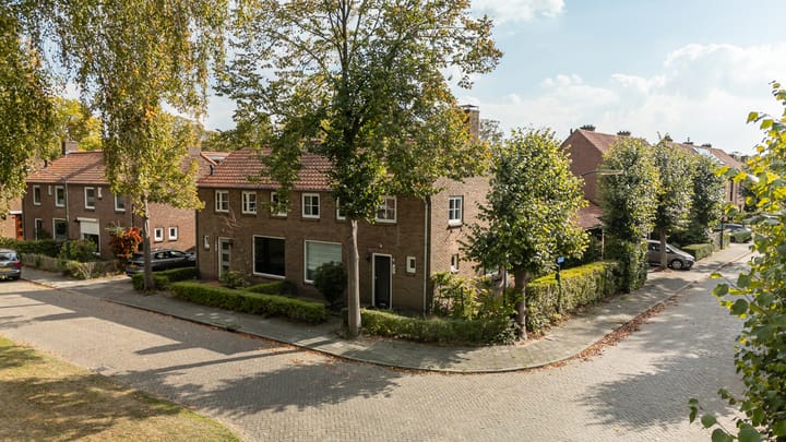 Foto 33 van Bladerstraat 18