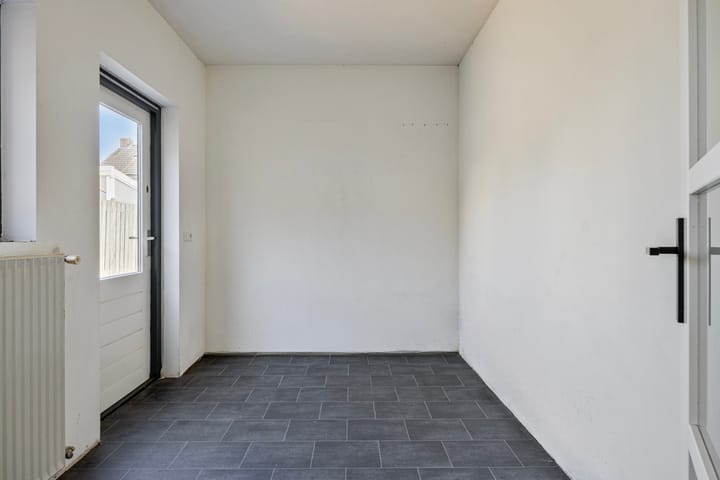 Photo 12 of Scherpakkerstraat 6