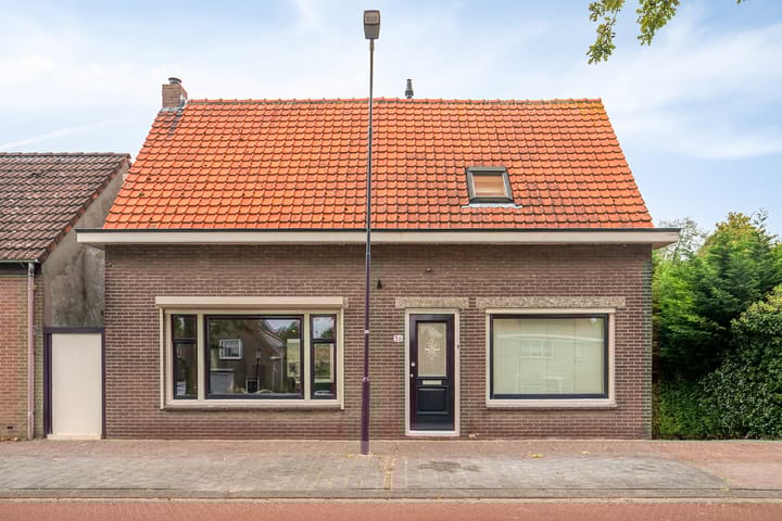 Photo 2 of Molendijk 36