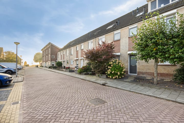 Photo 2 of Boterbloemstraat 11