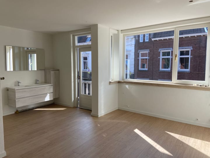 Photo 8 of Maaspoort 11-A