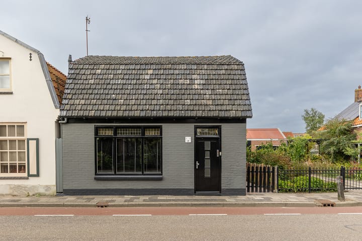 Photo 2 of Broekerhavenweg 22