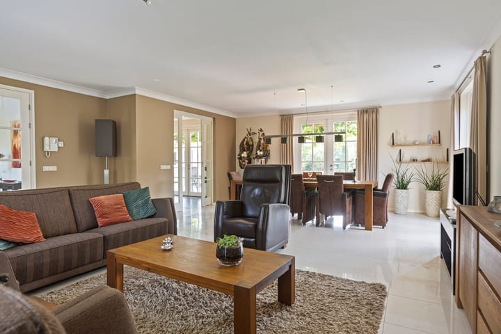 Photo 15 of de Geelgors 9