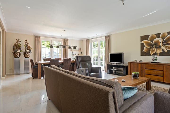 Photo 16 of de Geelgors 9