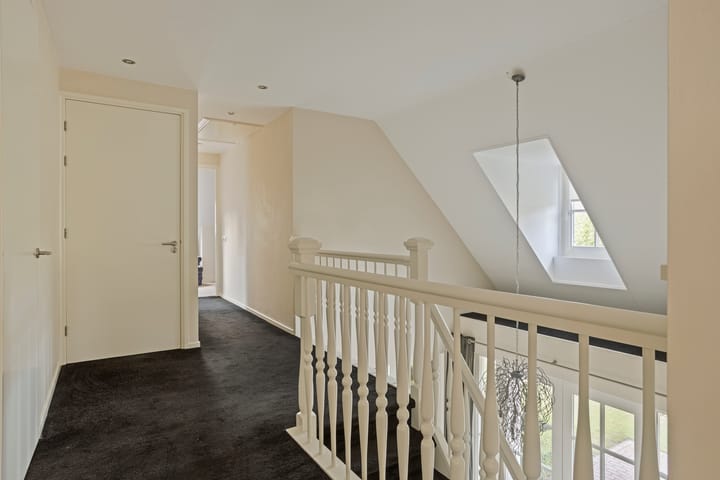 Photo 37 of de Geelgors 9