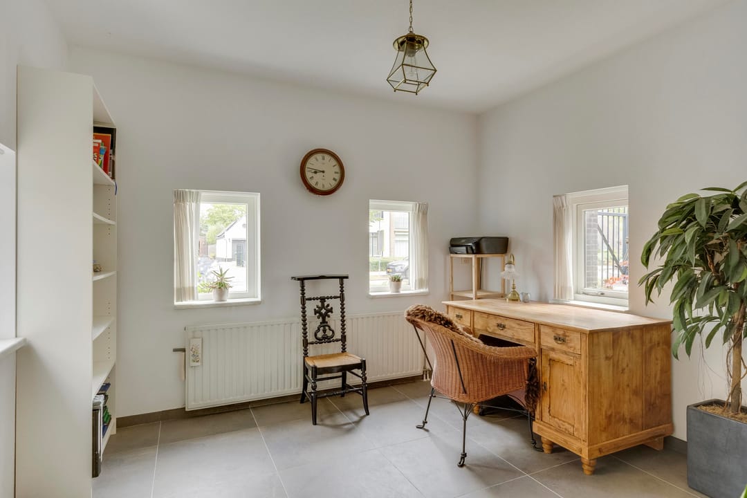 Photo 8 of Hendrik Veenemanstraat 23