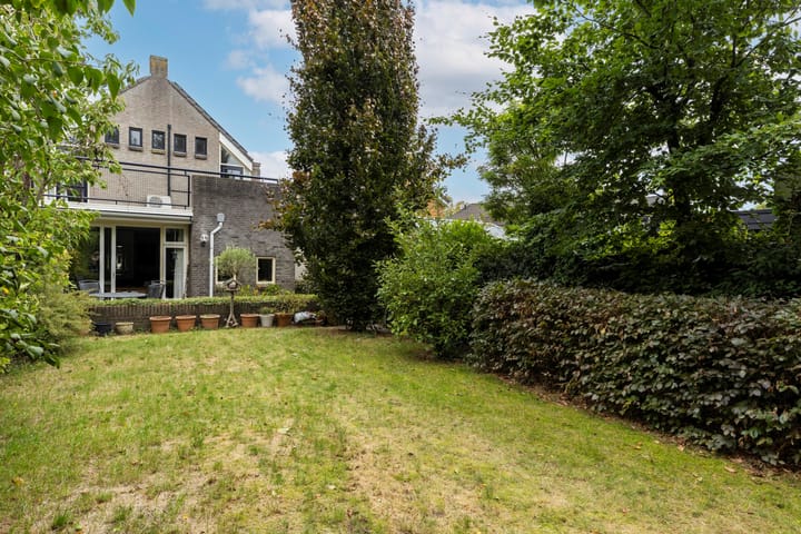 Foto 42 van Hendrik Veenemanstraat 23