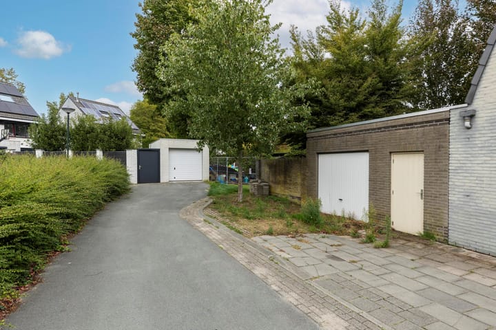 Foto 50 van Hendrik Veenemanstraat 23