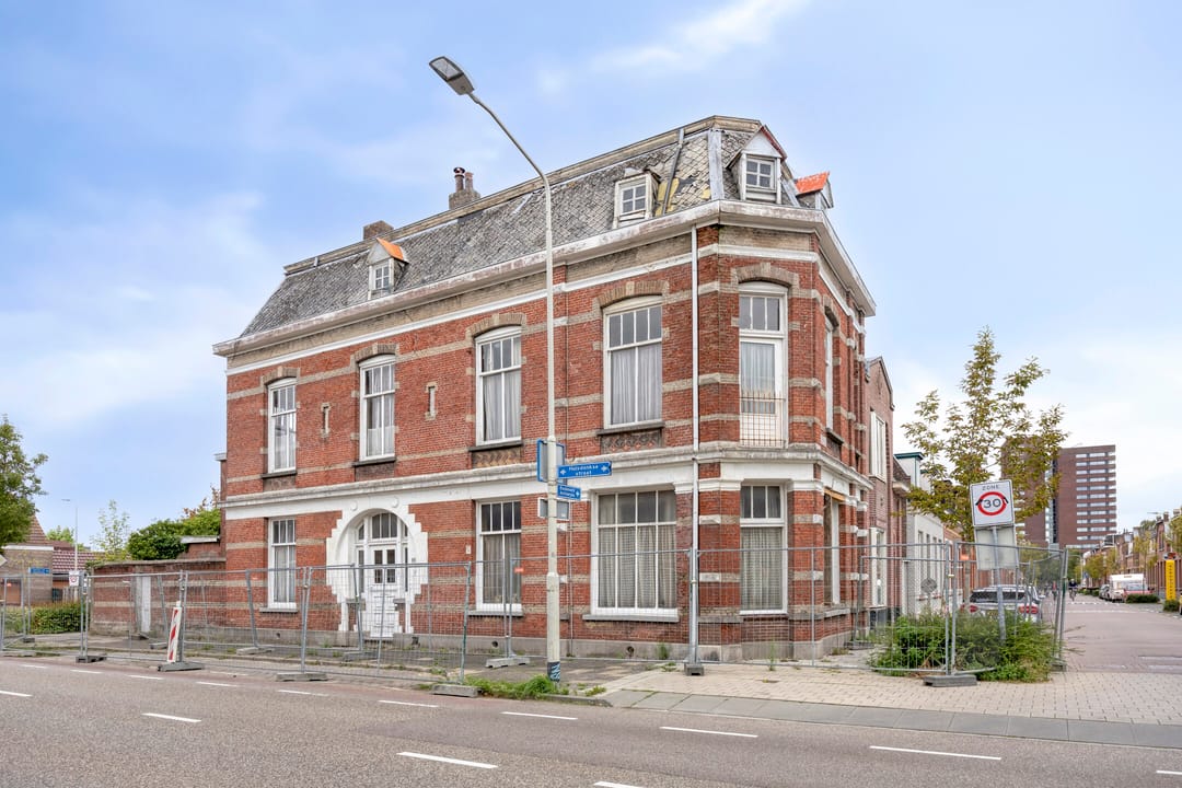 Foto 1 van Boulevard Antverpia 58