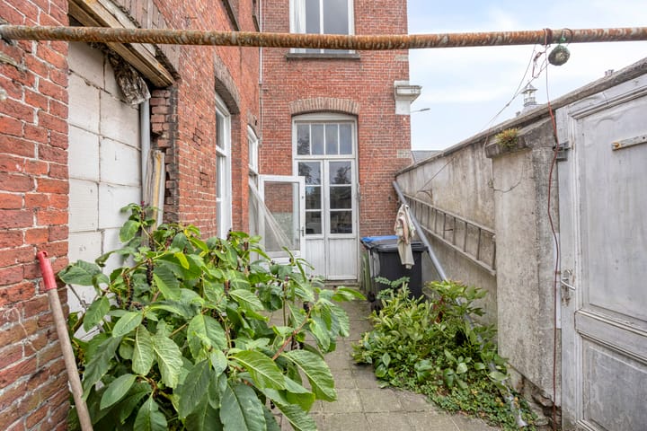 Foto 2 van Boulevard Antverpia 58