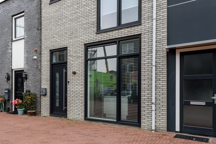 Foto 7 van Menelaosstraat 3