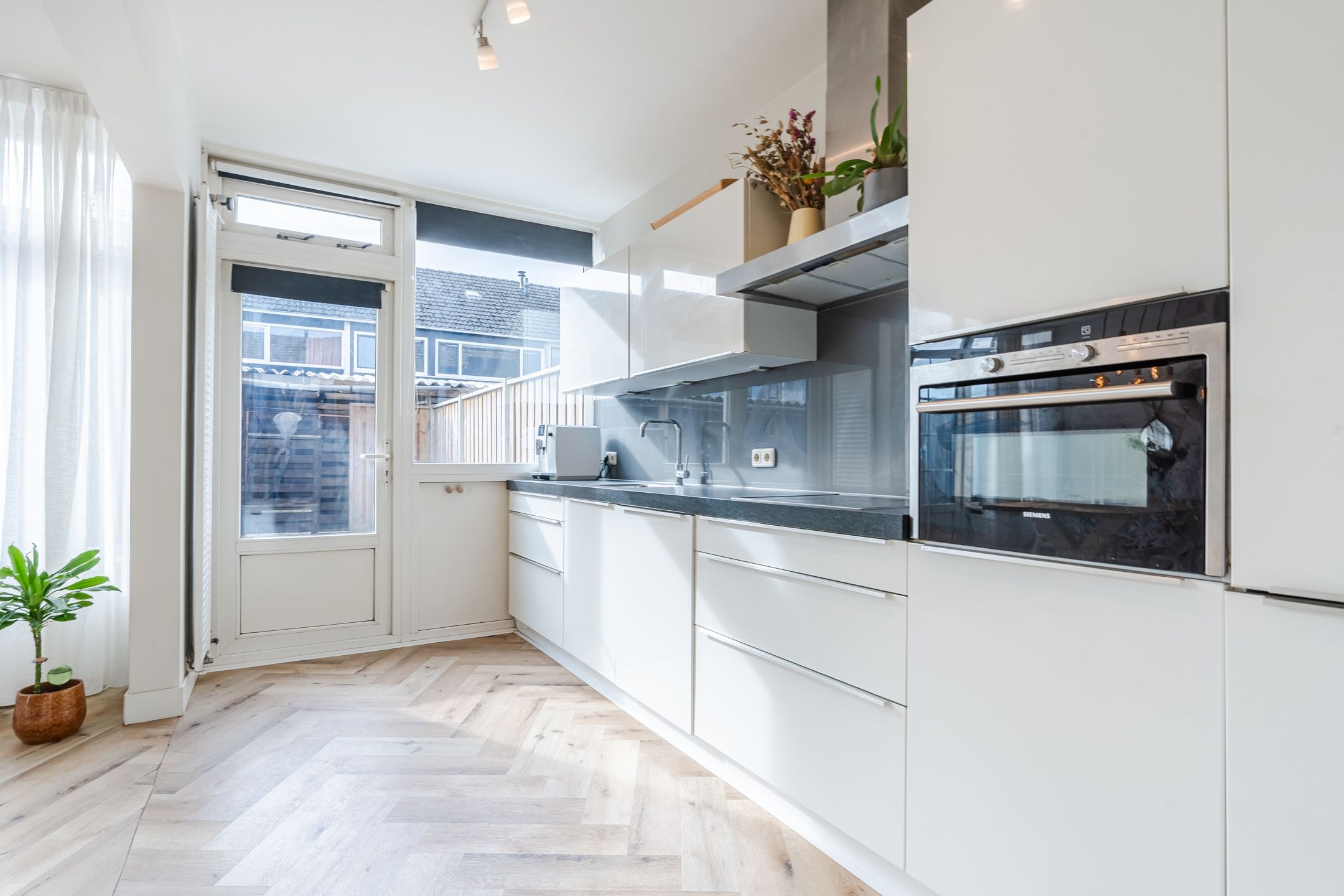 Photo 12 of Prins Clausstraat 90