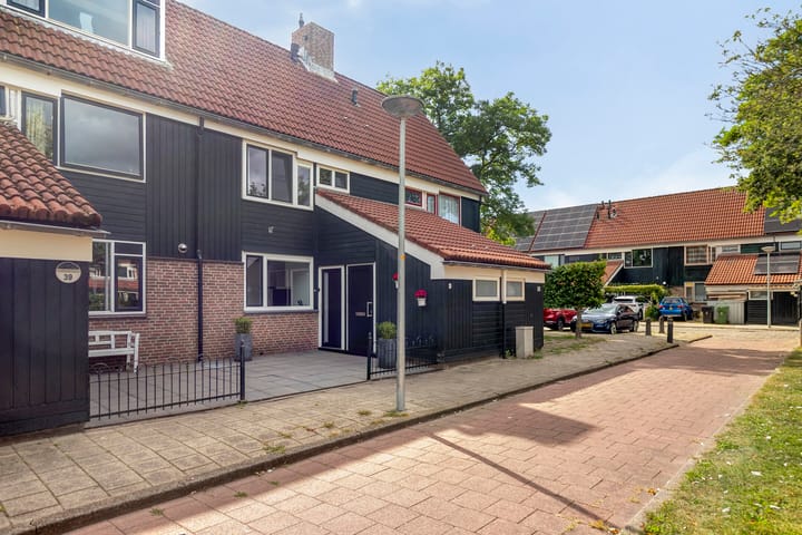 Photo 38 of Westfalenstraat 41