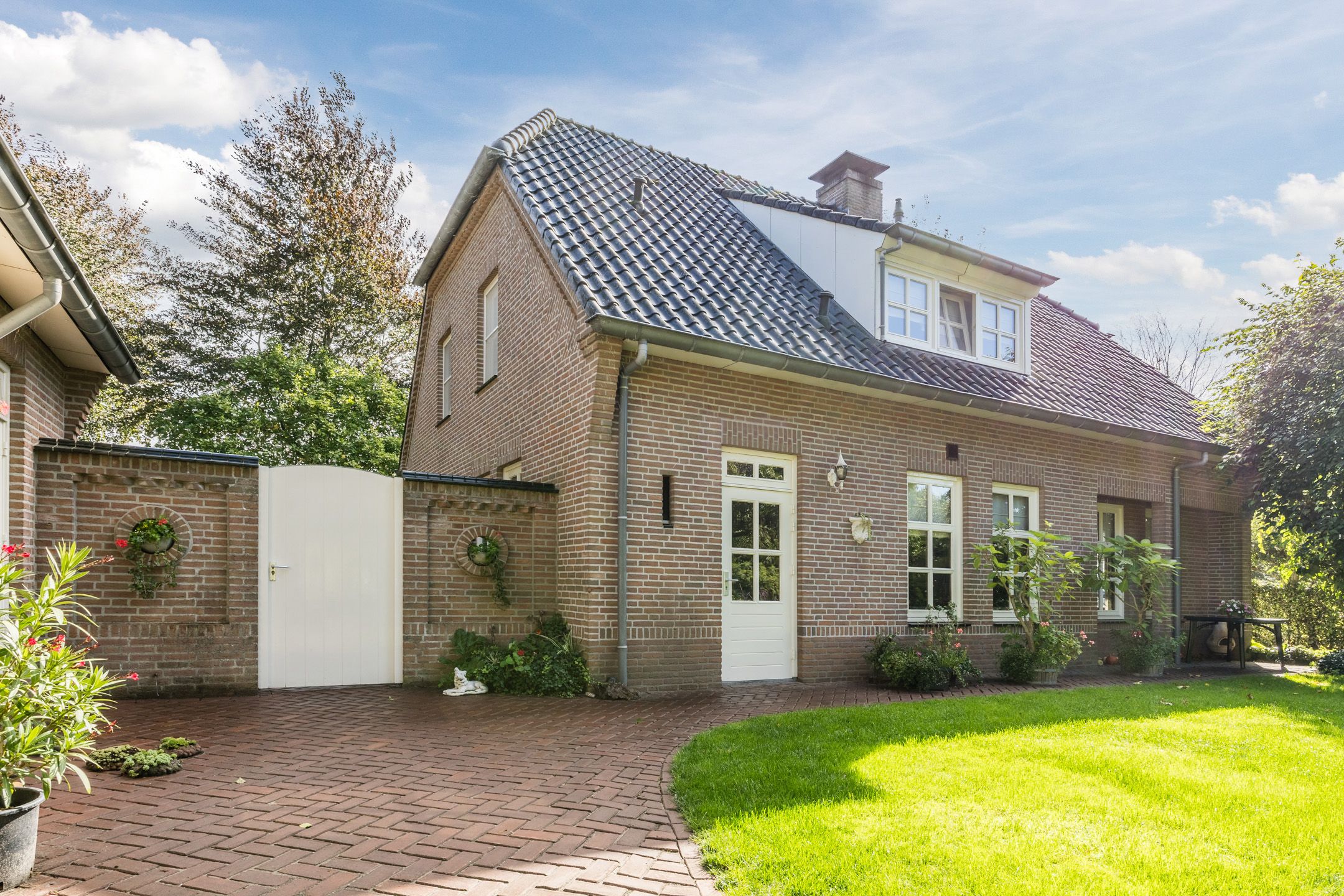 Foto 45 van Dijkstraat 16