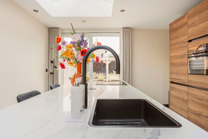 Foto 7 van Leostraat 4