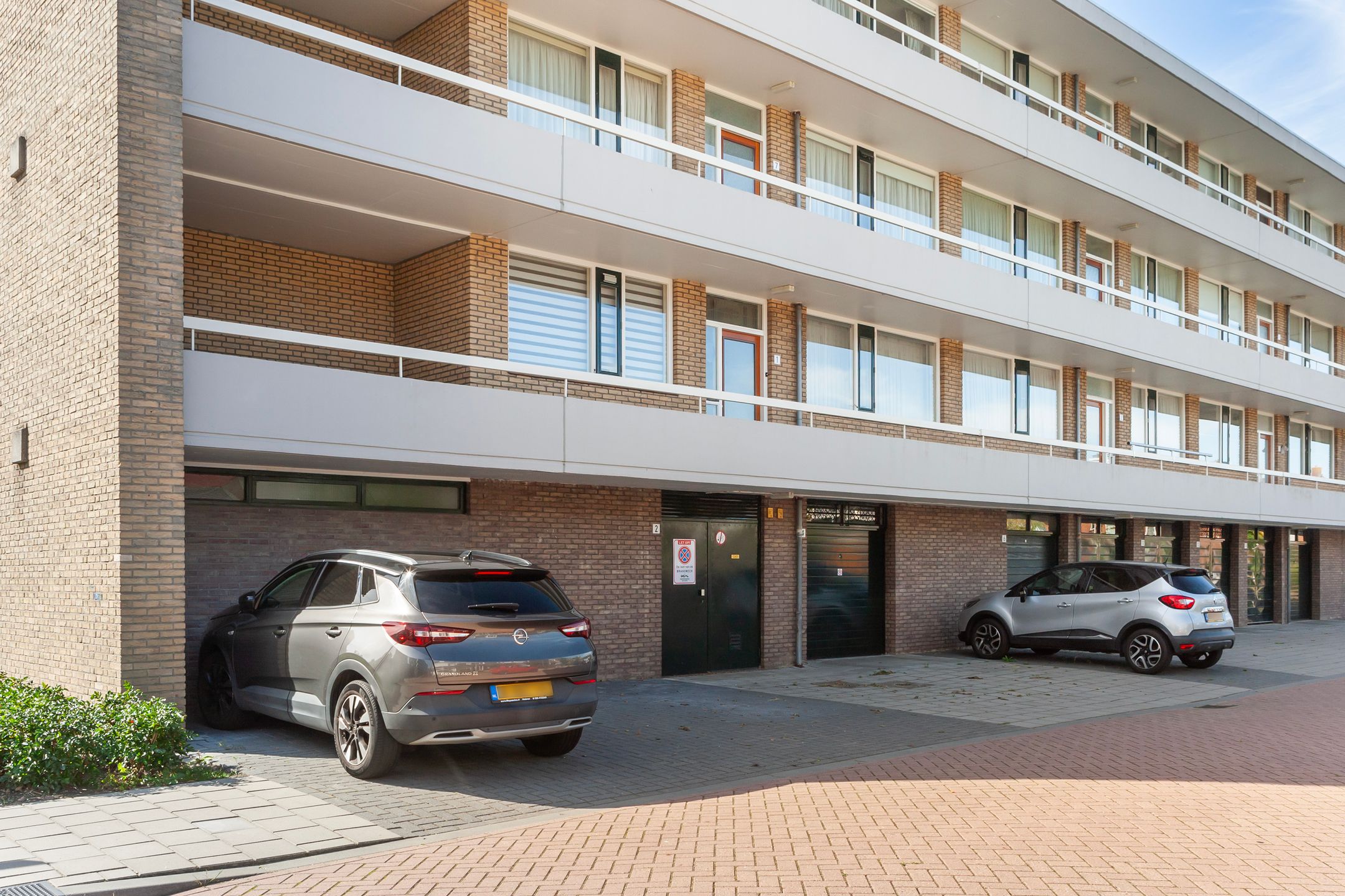 Foto 3 van Admiraal de Ruyterweg 1