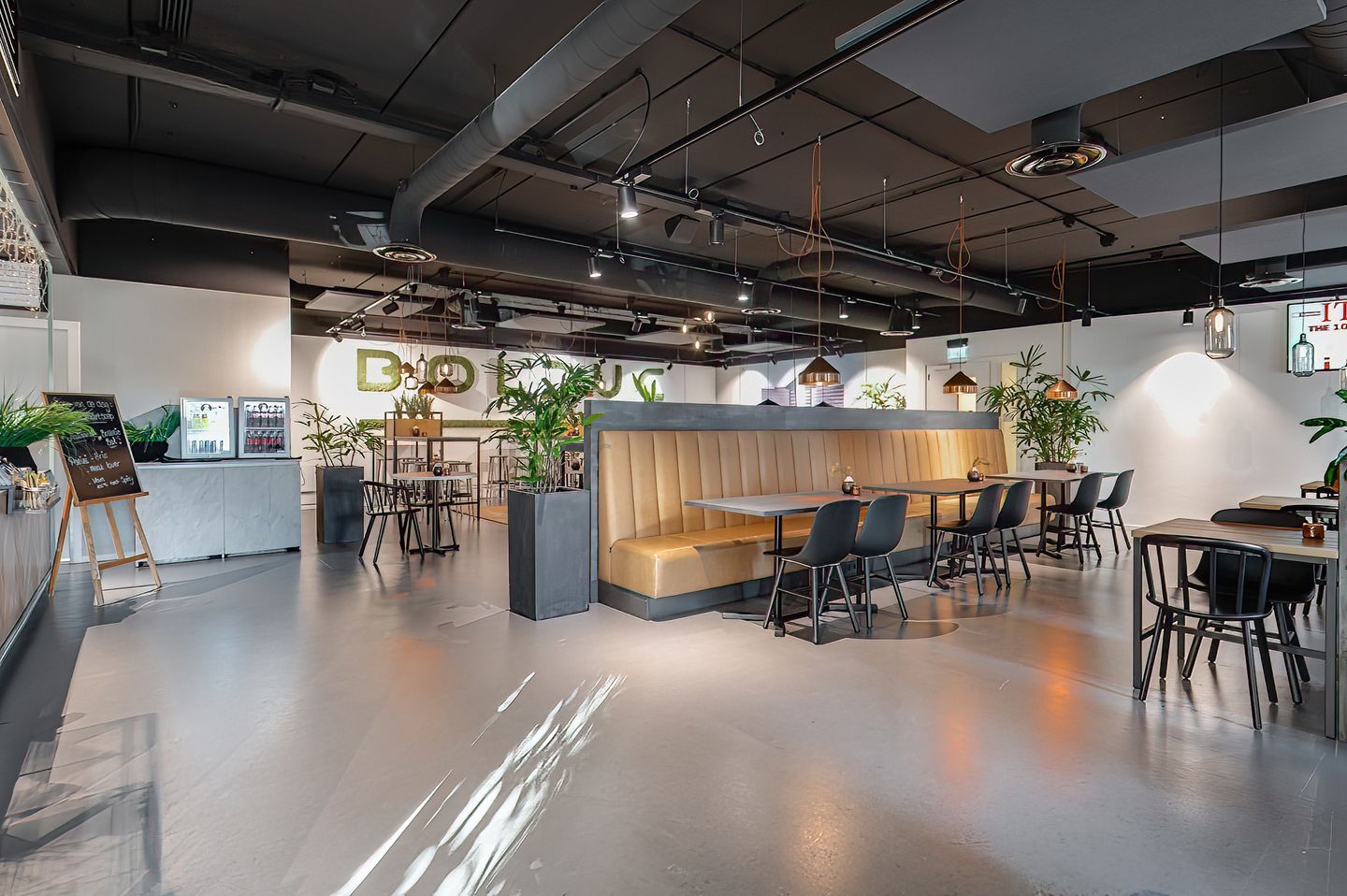 View photo 4 of Utopialaan 22