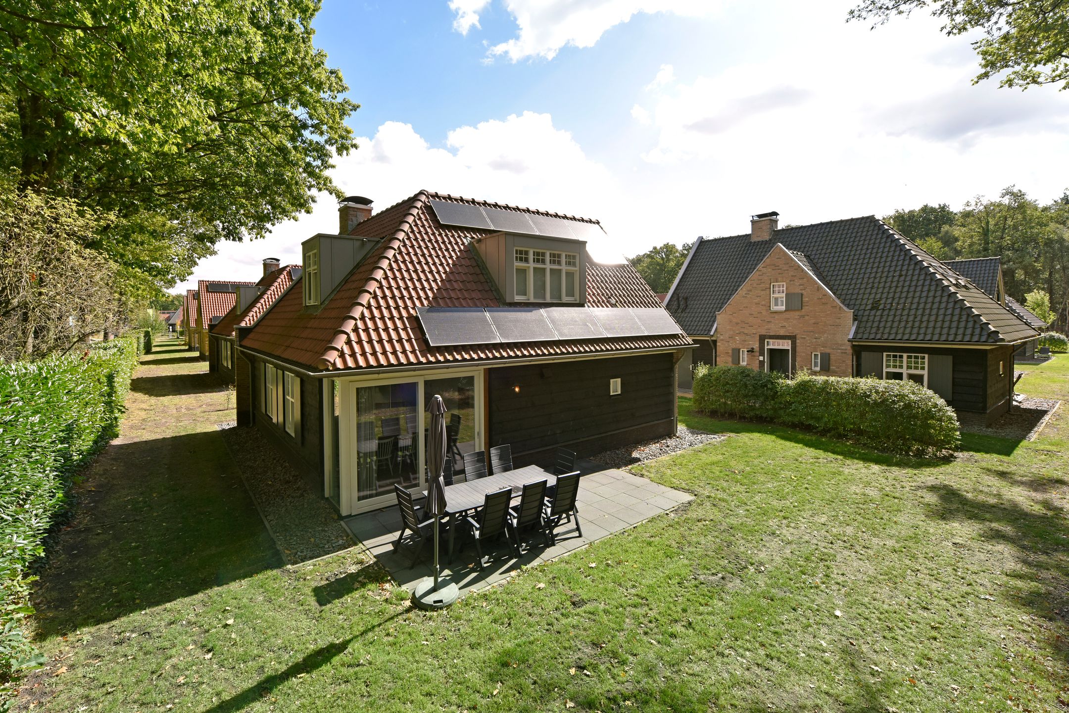 Photo 24 of Duinlaan 5-H812