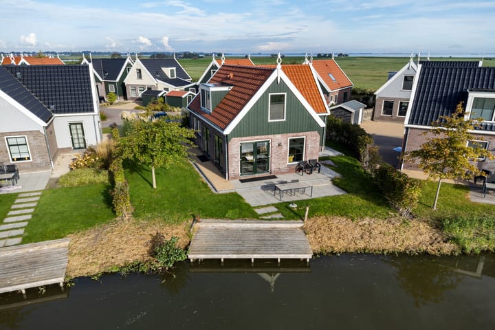 Photo 2 of Zeedijk 2-430