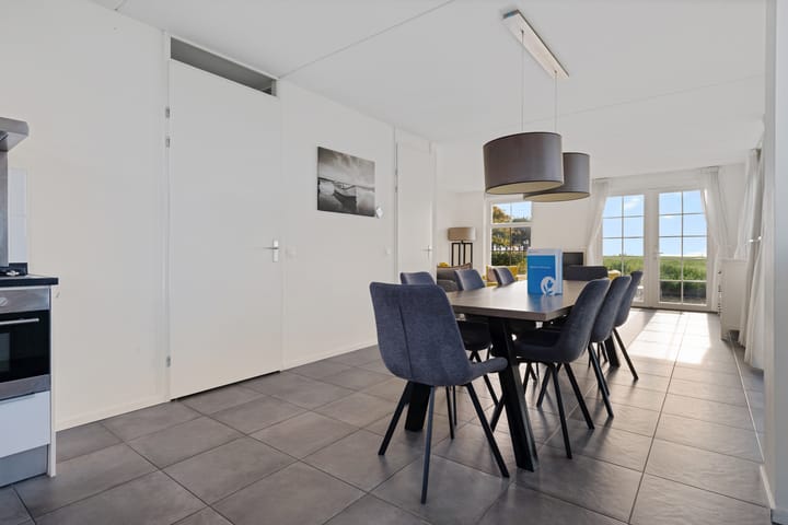 Photo 26 of Zeedijk 2-430