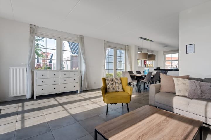 Photo 29 of Zeedijk 2-430