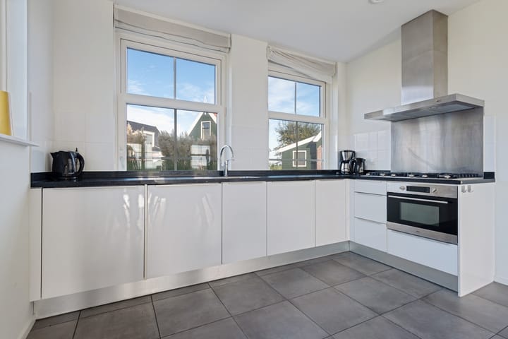 Photo 32 of Zeedijk 2-430