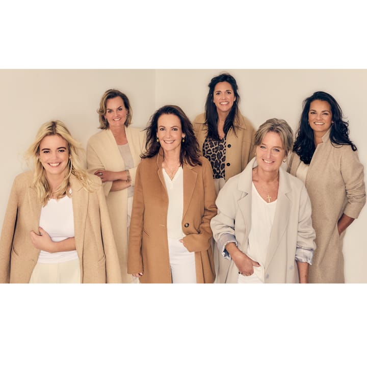 Liesbeth Ament Makelaars Logo