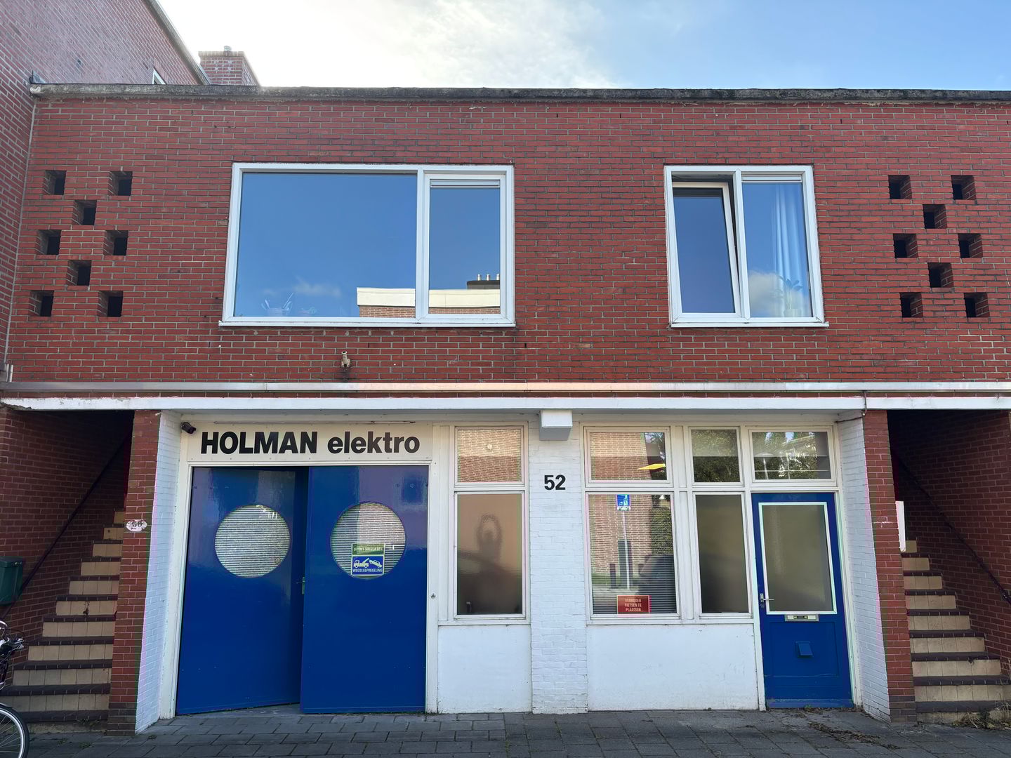 View photo 2 of Paulus Potterstraat 52