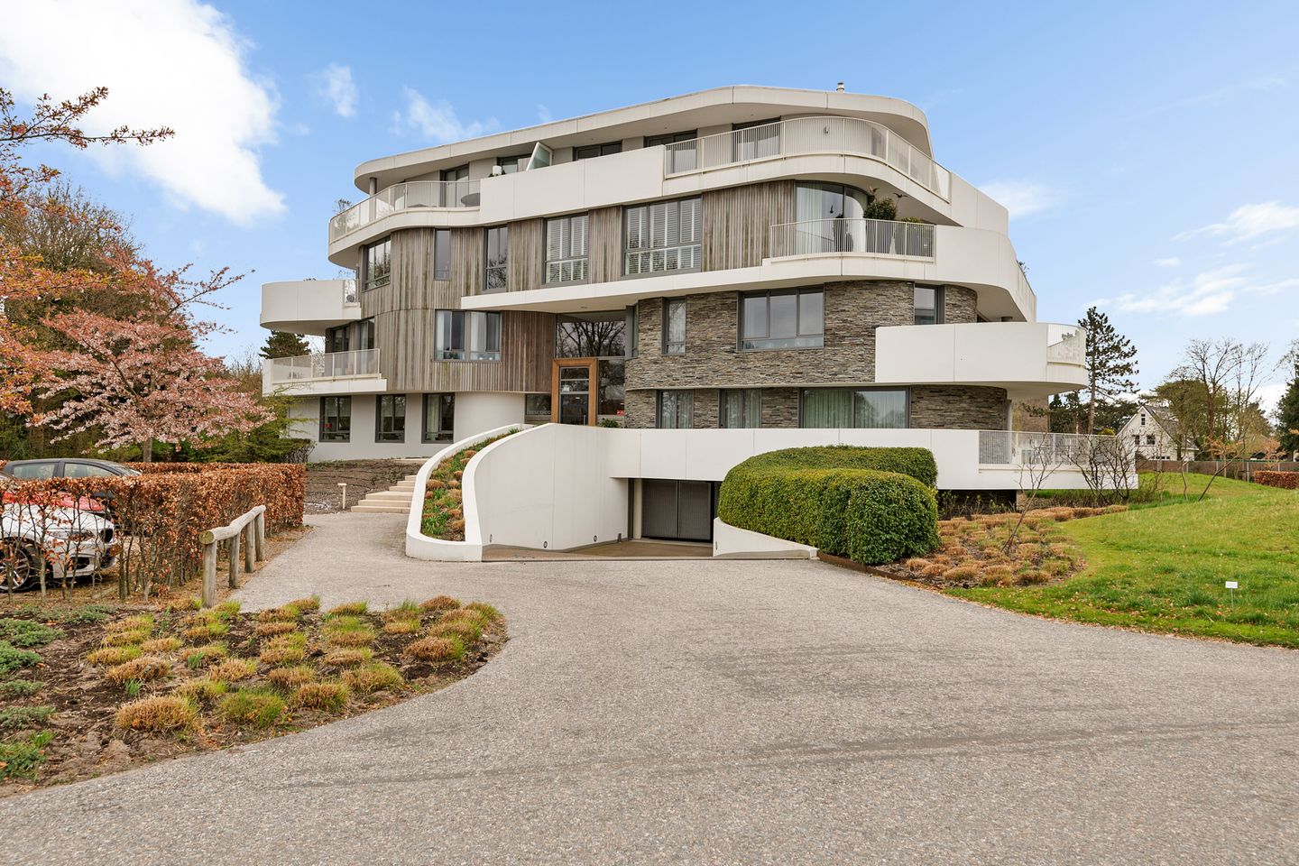 Photo 1 of Koninginneweg 17-A