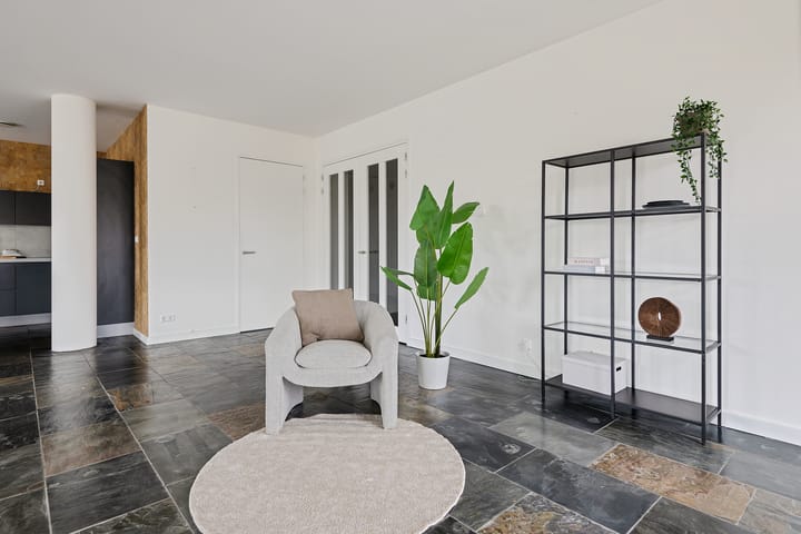 Photo 15 of Koninginneweg 17-A