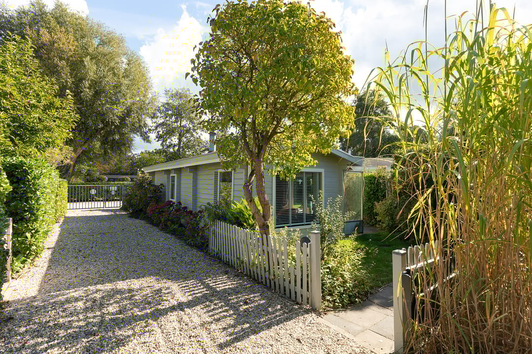 Foto 1 van Nieuw-Loosdrechtsedijk 212-C09