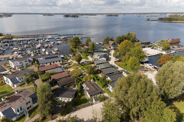 Foto 2 van Nieuw-Loosdrechtsedijk 212-C09