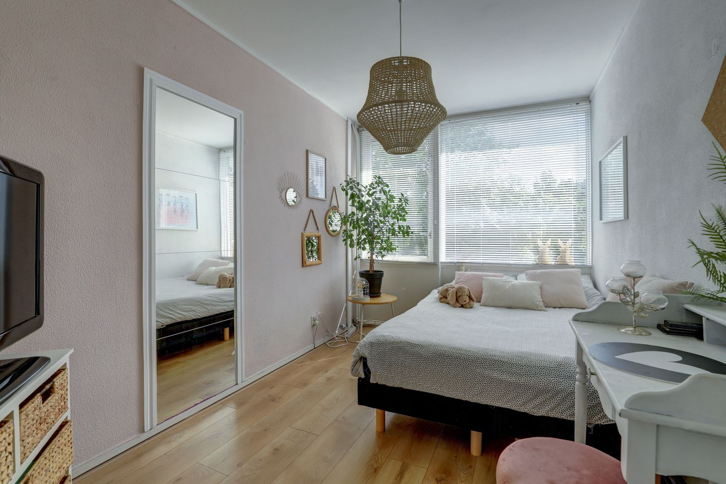 Foto 25 van Sperwerlaan 36