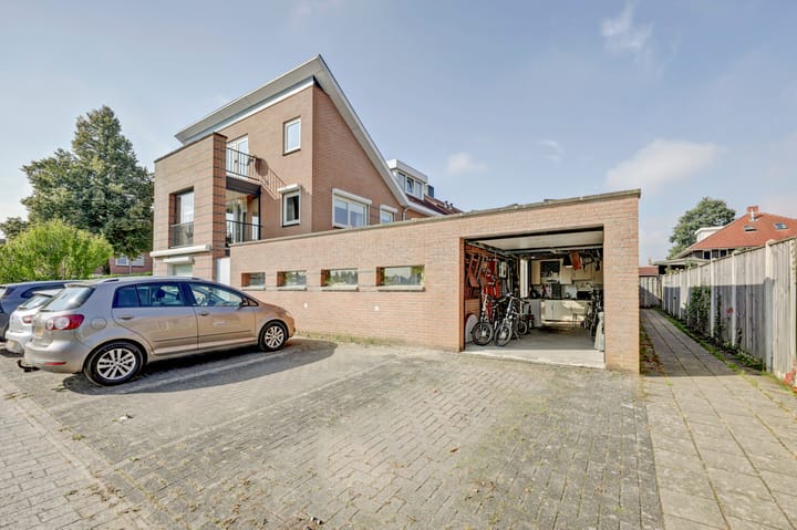 Foto 40 van Escudo 34