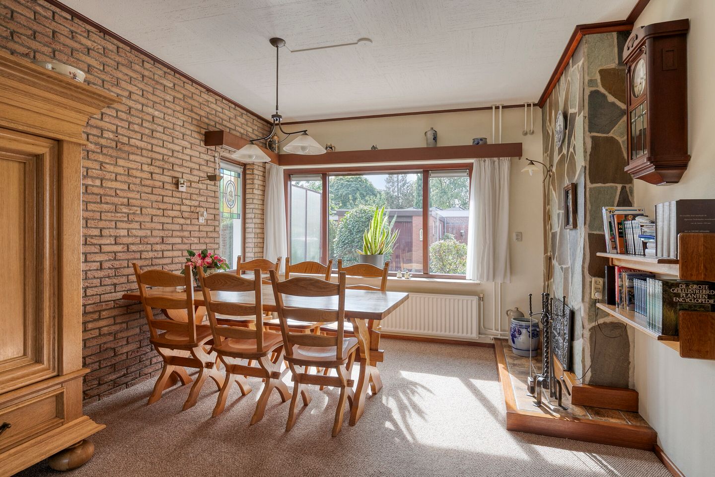 Photo 10 of Vondellaan 28