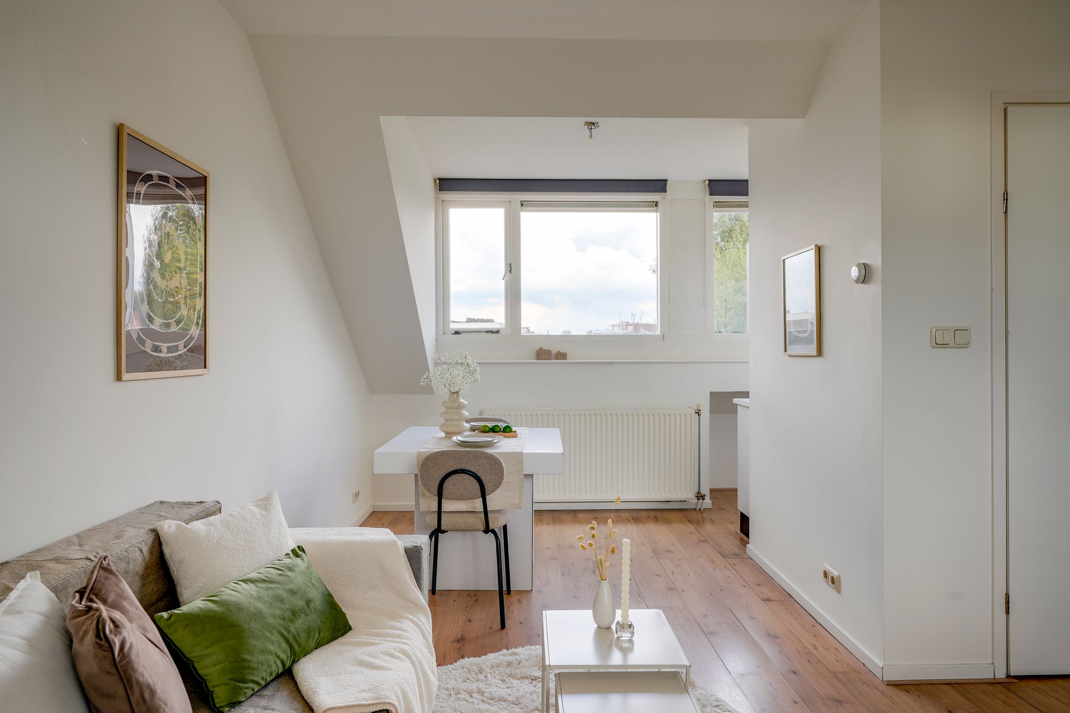 Foto 12 van Laan van Nieuw-Guinea 65-B