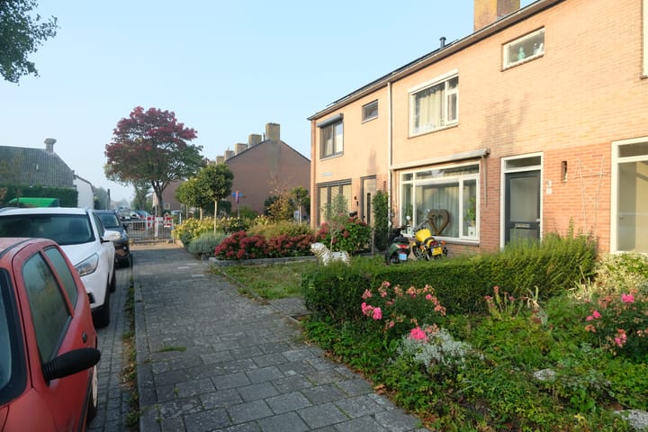 Foto 12 van Koningin Wilhelminastraat 37